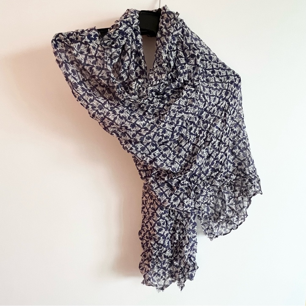JCREW FISH PRINT PURPLE SCARF